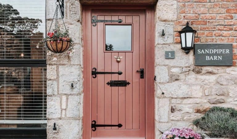 Inspiring interiors accounts we are loving on Instagram image