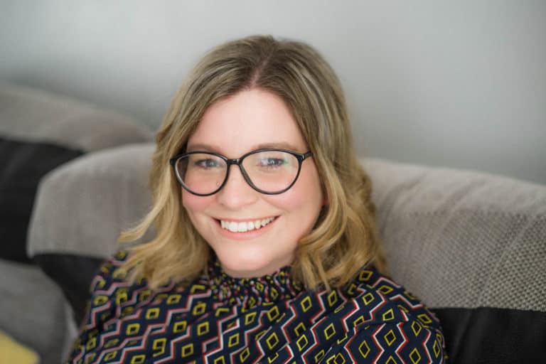 The secrets of an Estate Agent, how to make offers on property and more, with special guest Rachel Ollington image
